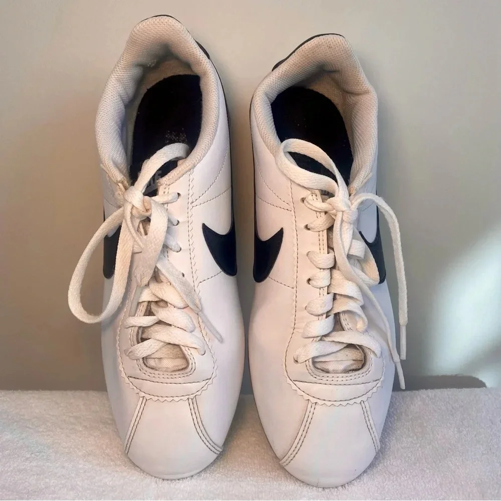 Size 8.5 - Nike Classic Cortez White‎ Black
